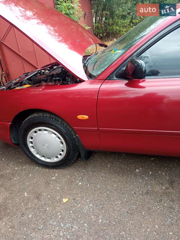 Седан Mazda 626 1994 в Черкассах