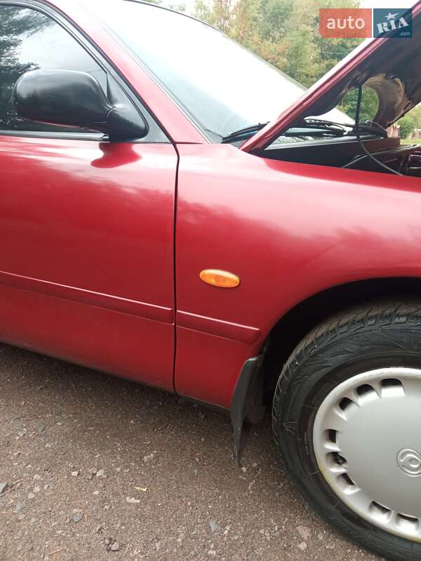 Седан Mazda 626 1994 в Черкассах
