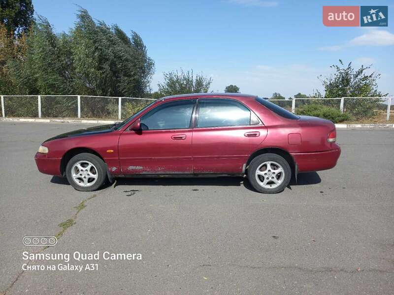 Седан Mazda 626 1994 в Смеле