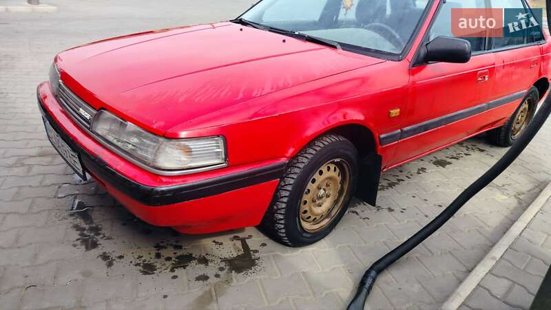 Седан Mazda 626 1990 в Херсоні