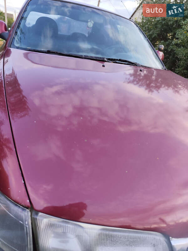 Седан Mazda 626 1993 в Великой Михайловке
