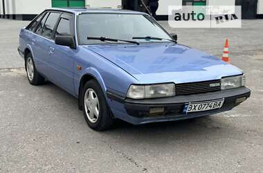 Седан Mazda 626 1985 в Хмельницком