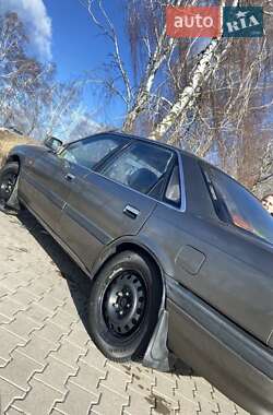 Седан Mazda 626 1990 в Вінниці