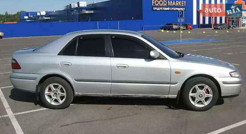 Седан Mazda 626 1998 в Кропивницькому