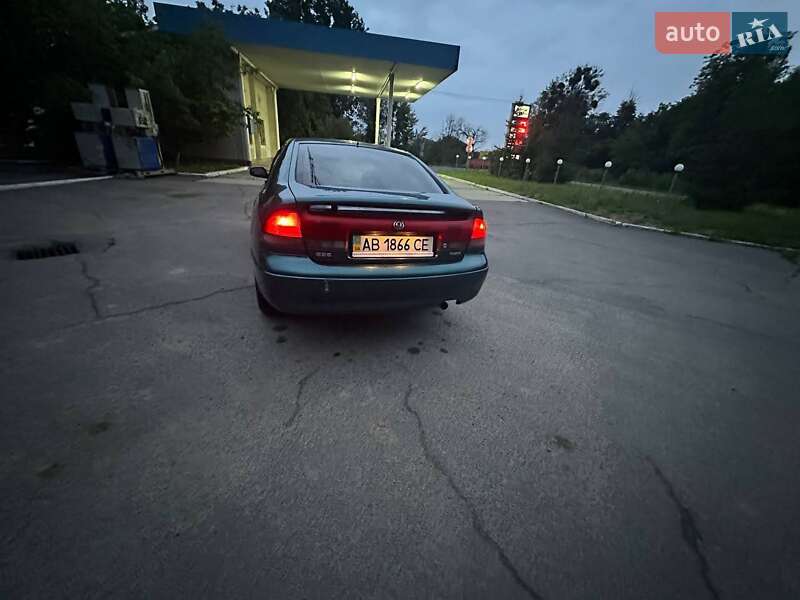 Седан Mazda 626 1994 в Шпикове