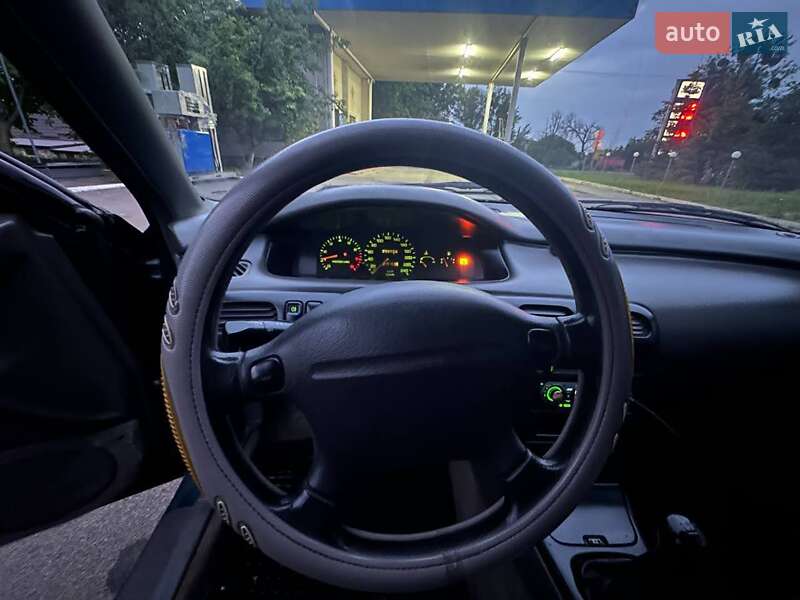 Седан Mazda 626 1994 в Шпикове