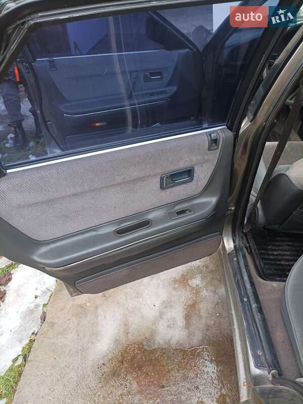 Хетчбек Mazda 626 1987 в Вінниці