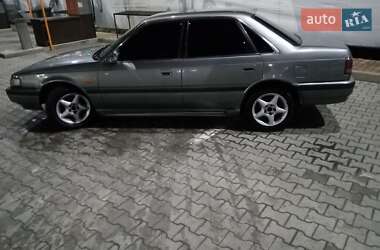 Седан Mazda 626 1990 в Чернівцях