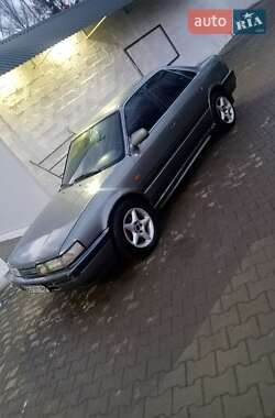 Седан Mazda 626 1990 в Чернівцях