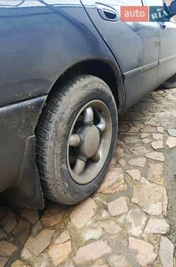 Седан Mazda 626 1996 в 