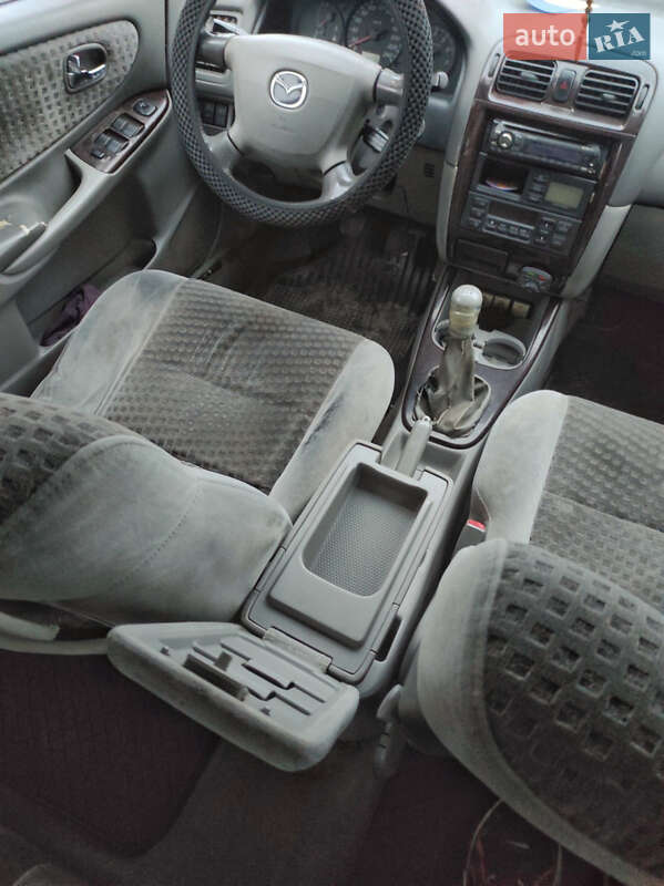 Хэтчбек Mazda 626 2000 в Киеве