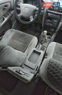 Хэтчбек Mazda 626 2000 в 