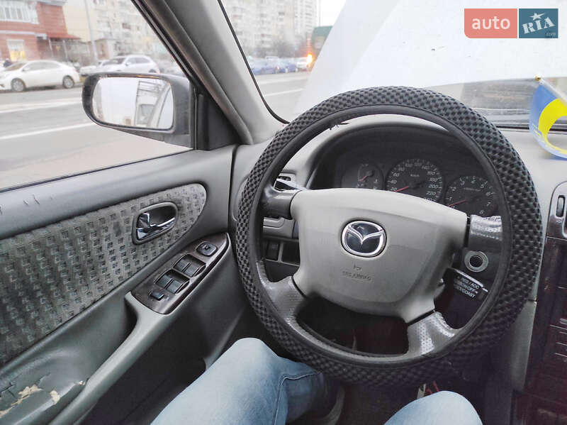 Хэтчбек Mazda 626 2000 в Киеве