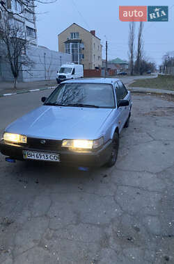 Седан Mazda 626 1987 в Николаеве