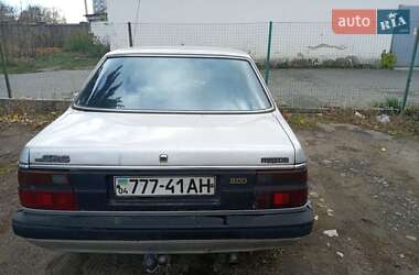 Седан Mazda 626 1986 в Житомире