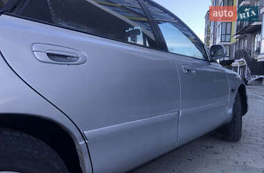 Хэтчбек Mazda 626 1994 в 
