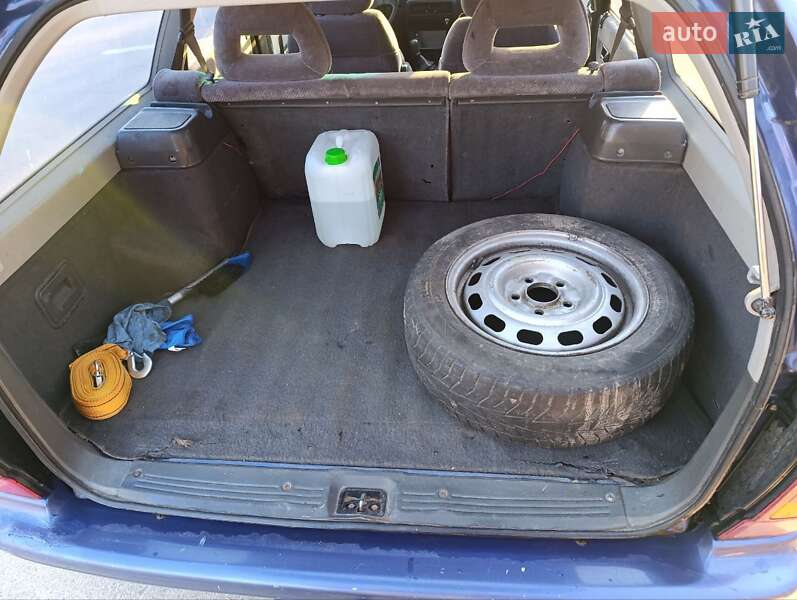 Універсал Mazda 626 1995 в Рівному