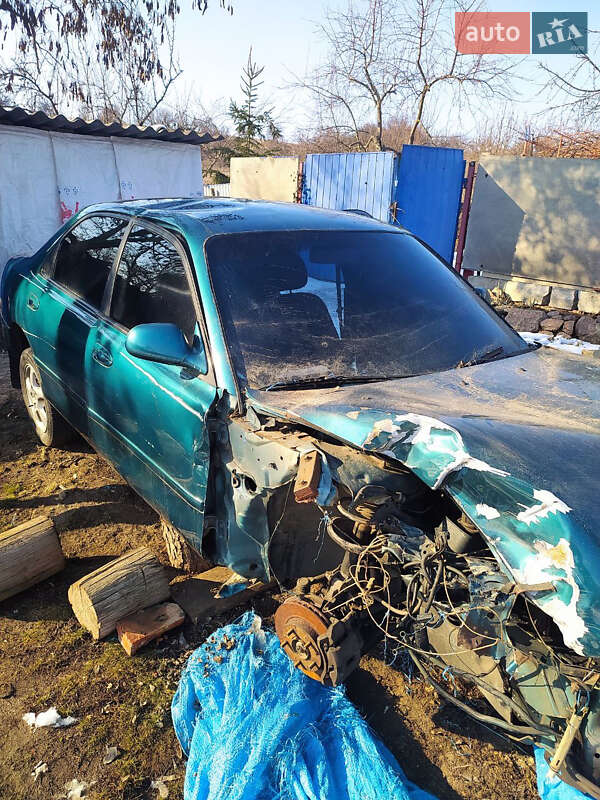 Седан Mazda 626 1993 в Чутове