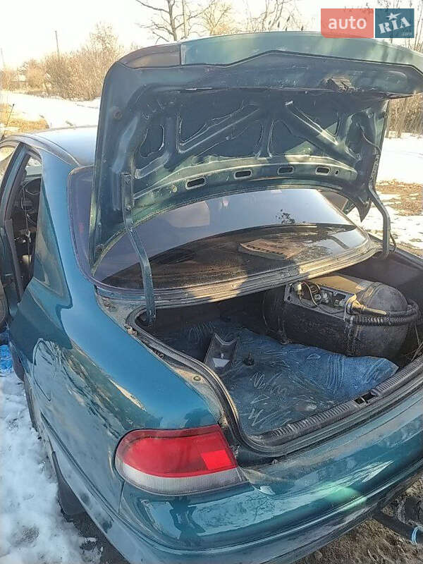 Седан Mazda 626 1993 в Чутове