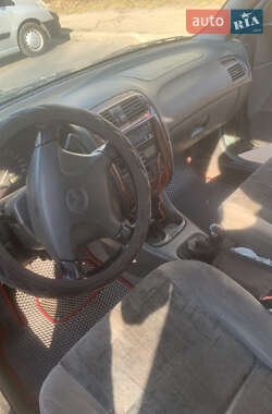 Универсал Mazda 626 2000 в 