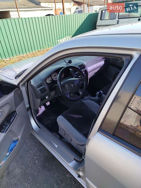 Хэтчбек Mazda 626 2000 в Смеле