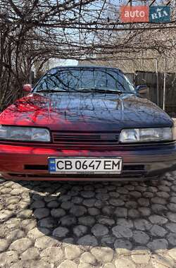 Хэтчбек Mazda 626 1990 в 