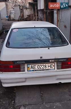 Хетчбек Mazda 626 1986 в 
