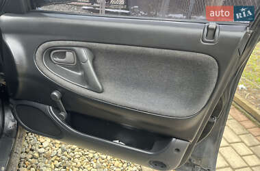 Седан Mazda 626 1992 в 
