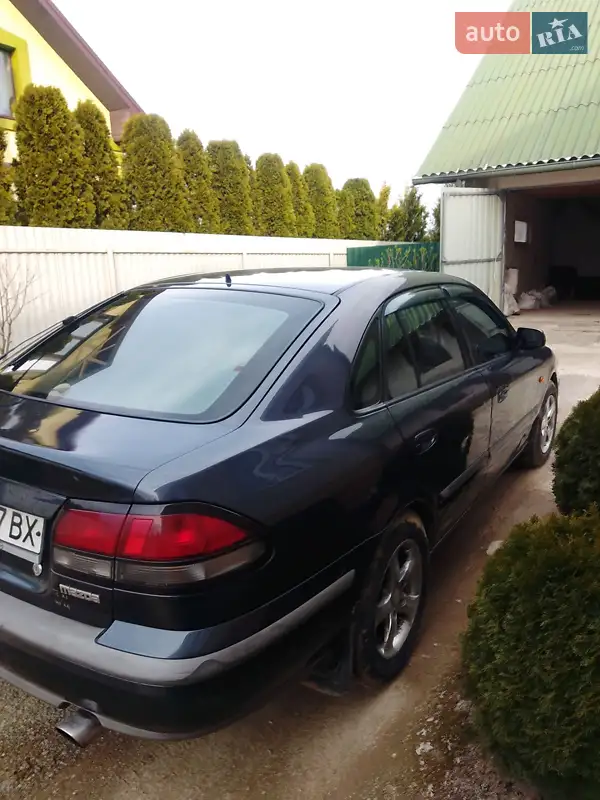 Хэтчбек Mazda 626 1998 в 