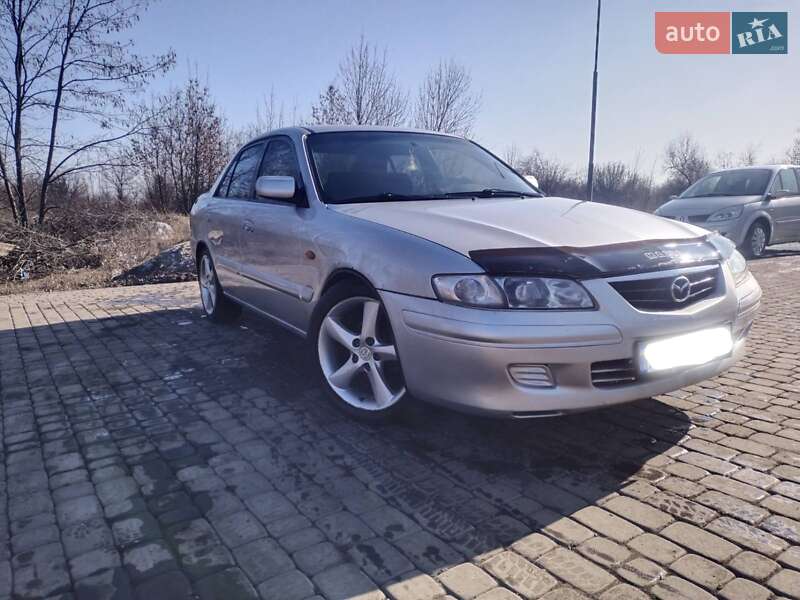 Седан Mazda 626 2000 в 