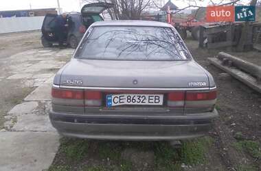 Седан Mazda 626 1988 в Черновцах