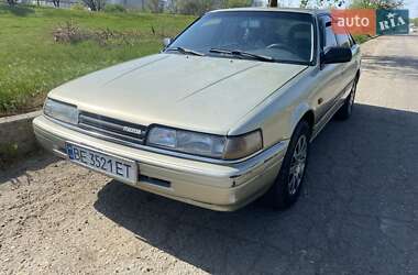Хэтчбек Mazda 626 1989 в 