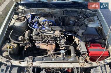 Хэтчбек Mazda 626 1989 в 