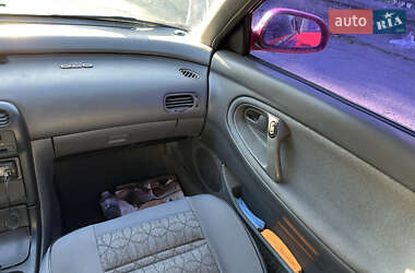 Хэтчбек Mazda 626 1993 в 