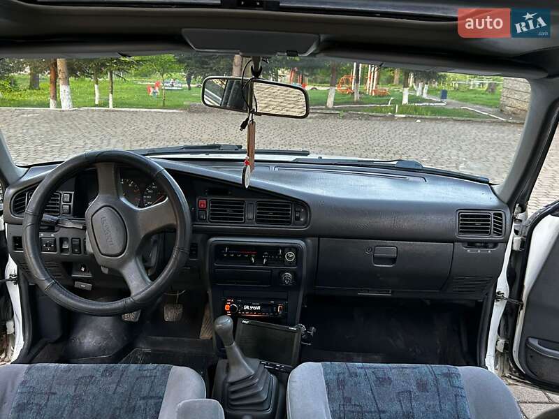Седан Mazda 626 1991 в Самборі