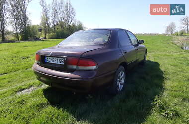 Седан Mazda 626 1993 в 
