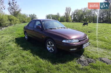 Седан Mazda 626 1993 в 
