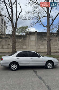 Седан Mazda 626 1992 в 