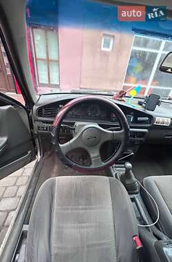 Хетчбек Mazda 626 1992 в 