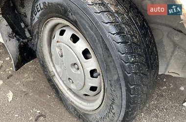 Хэтчбек Mazda 626 1986 в 