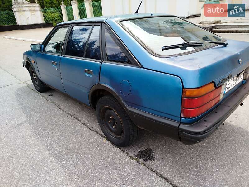 Хетчбек Mazda 626 1986 в Жовтих Водах фото 5 Хетчбек Mazda 626 1986 в Жовтих Водах