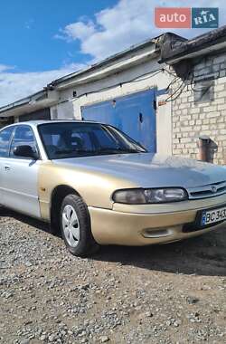 Седан Mazda 626 1993 в 