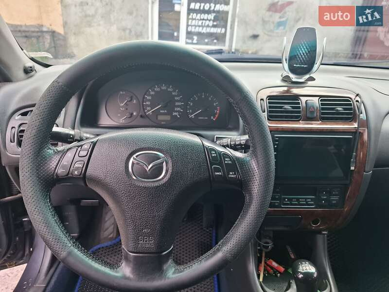 Седан Mazda 626 1999 в Львові