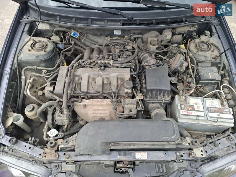 Седан Mazda 626 1999 в Львові