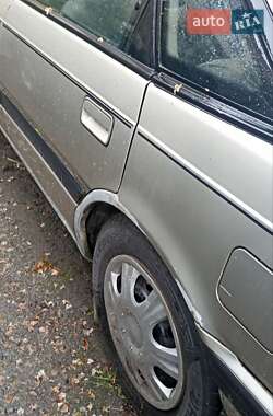 Хэтчбек Mazda 626 1991 в 