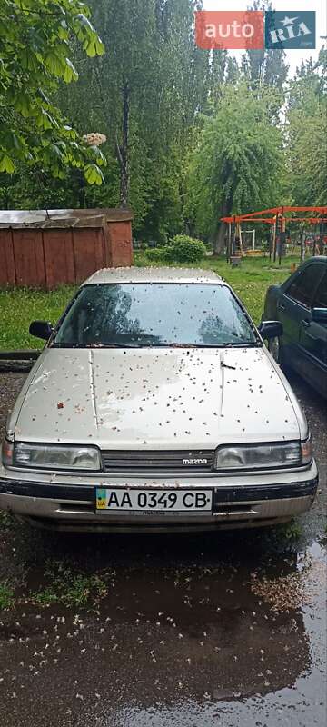 Хэтчбек Mazda 626 1991 в 