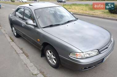 Седан Mazda 626 1992 в 