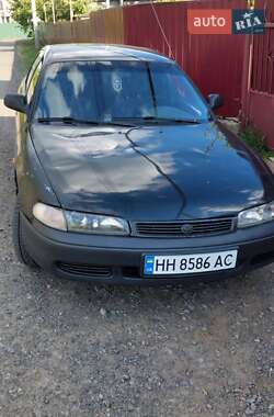Хэтчбек Mazda 626 1993 в Дачном