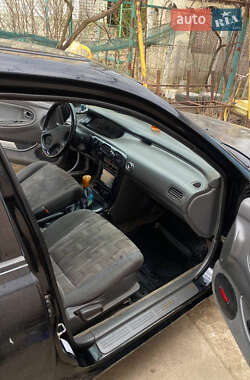 Хэтчбек Mazda 626 1994 в 