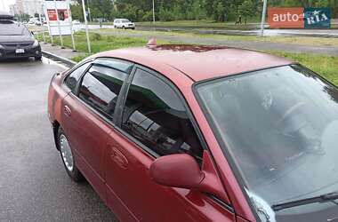 Хэтчбек Mazda 626 1997 в 